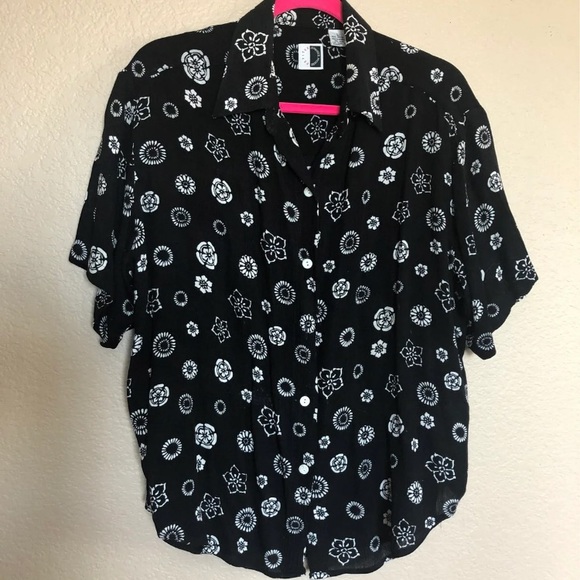 Hawaiian button up shirt - Picture 2 of 4